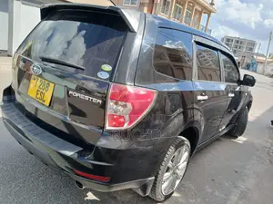 Subaru Forester 2011 Black