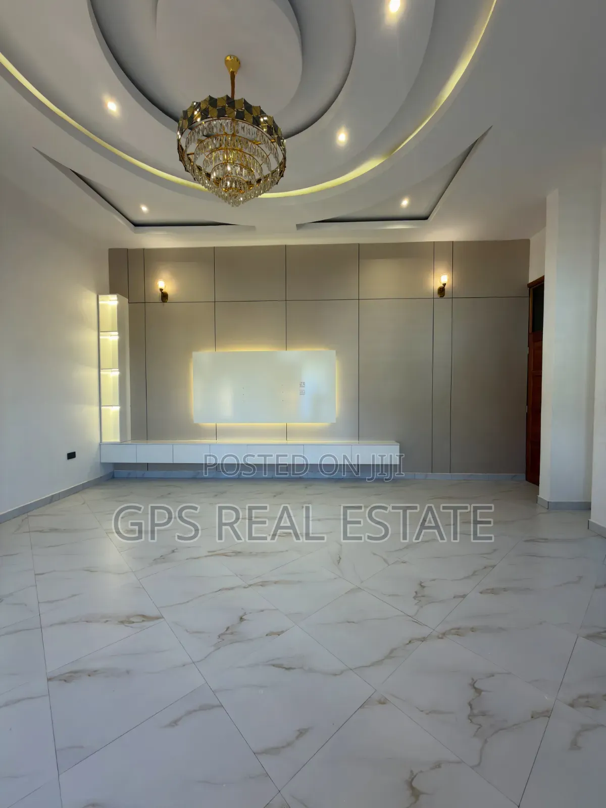 8bdrm House in Goba Center, Kinondoni for sale