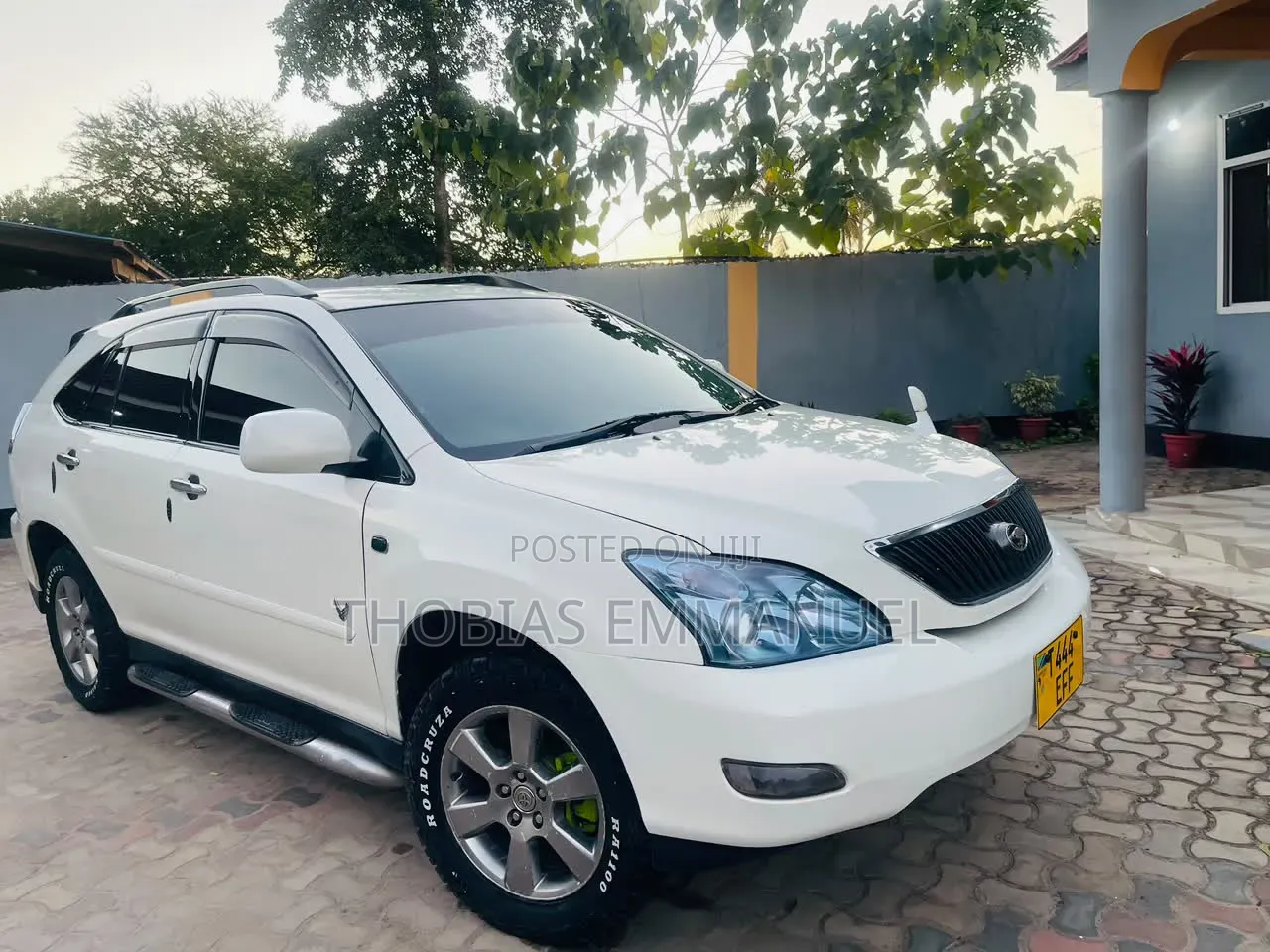 Toyota Harrier 2006 White