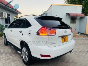 Toyota Harrier 2006 White