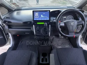 Toyota Wish 2011 White