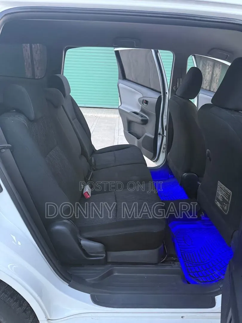Toyota Wish 2011 White