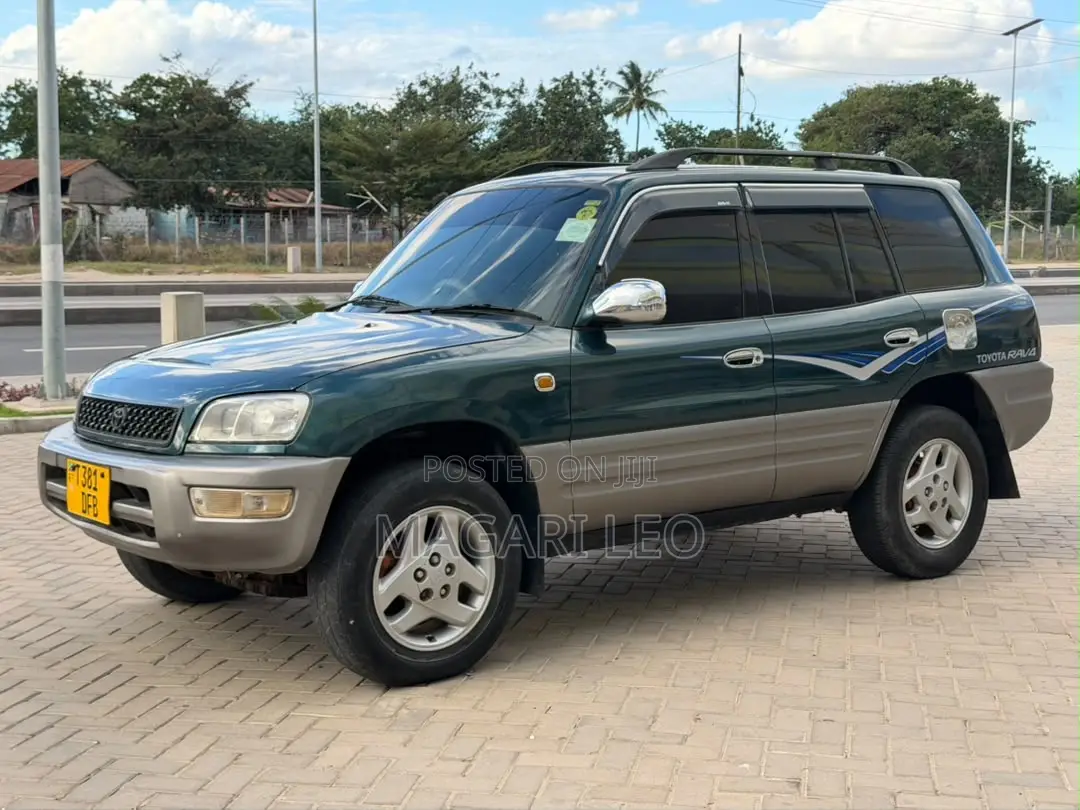 Toyota RAV4 1999 Green