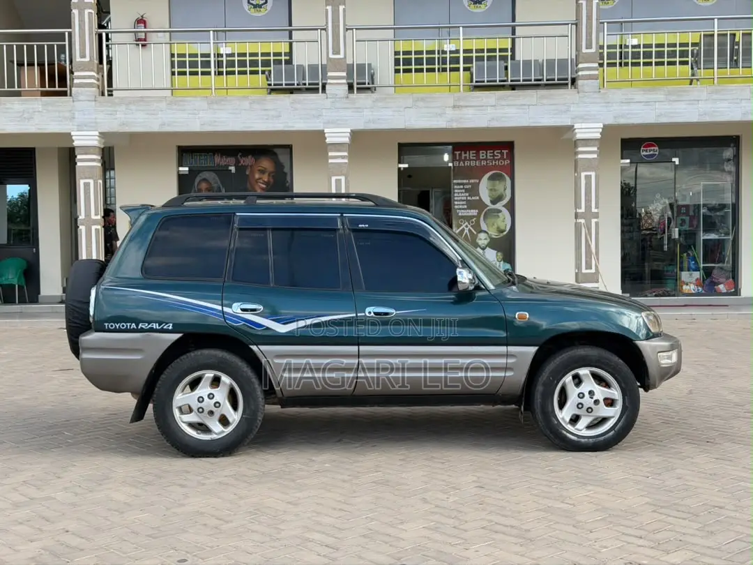 Toyota RAV4 1999 Green