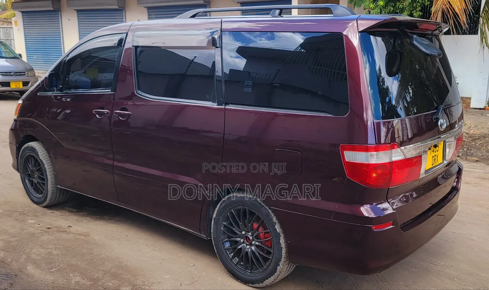 Toyota Alphard 2005 Maroon