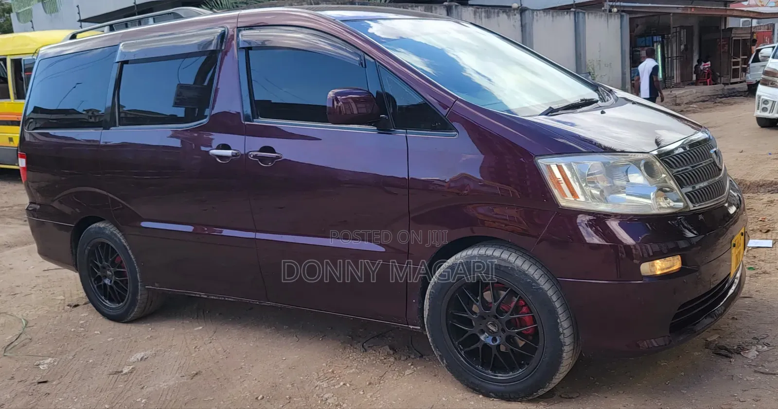 Toyota Alphard 2005 Maroon