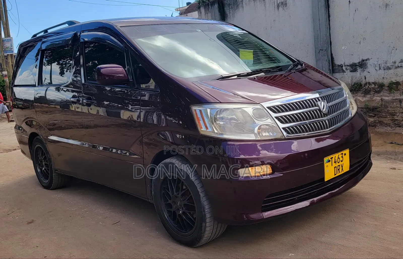 Toyota Alphard 2005 Maroon
