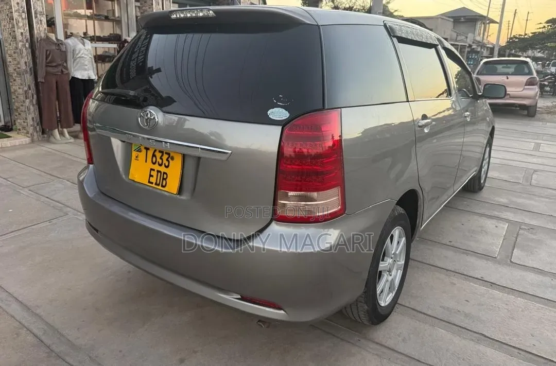 Toyota Wish 2007 Gray