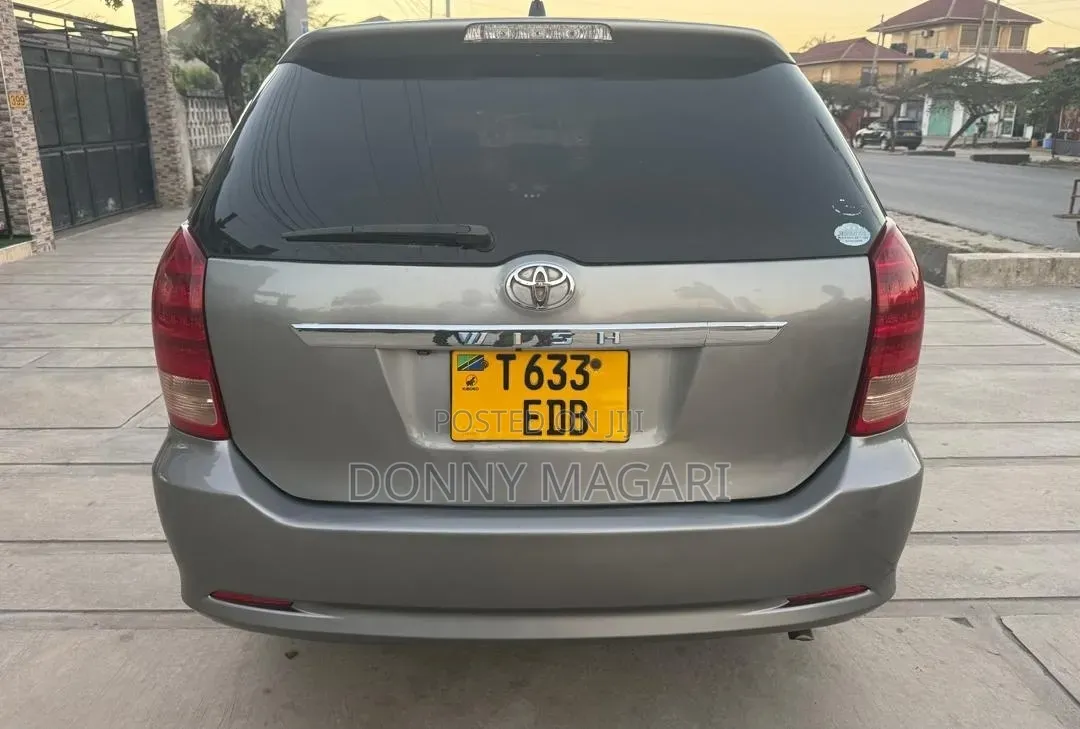 Toyota Wish 2007 Gray
