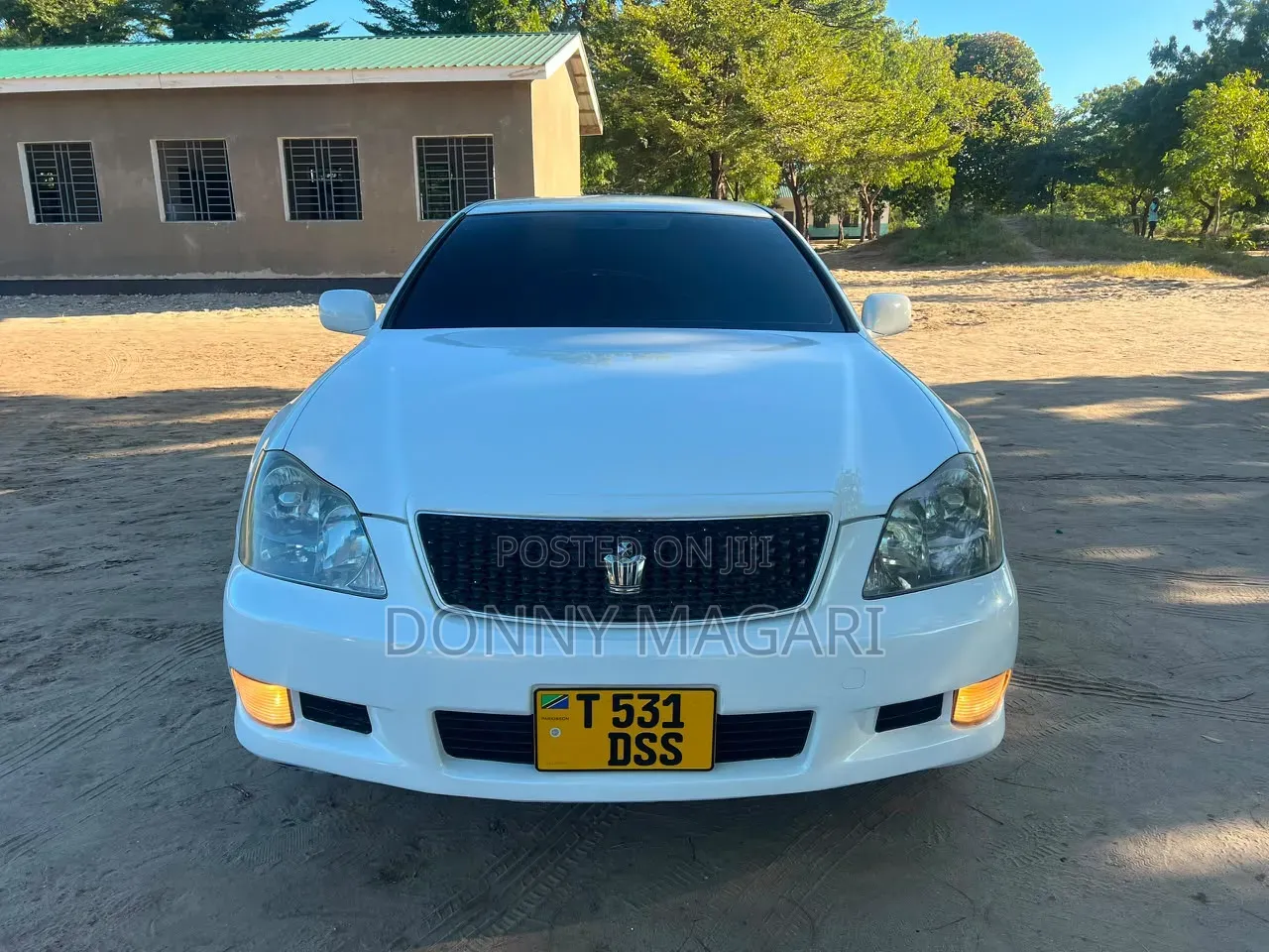 Toyota Crown 2006 White