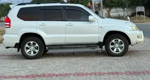 Toyota Land Cruiser Prado 2006 White