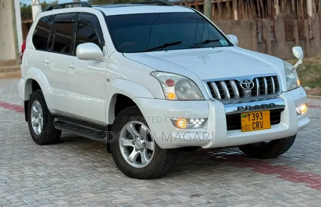 Toyota Land Cruiser Prado 2006 White