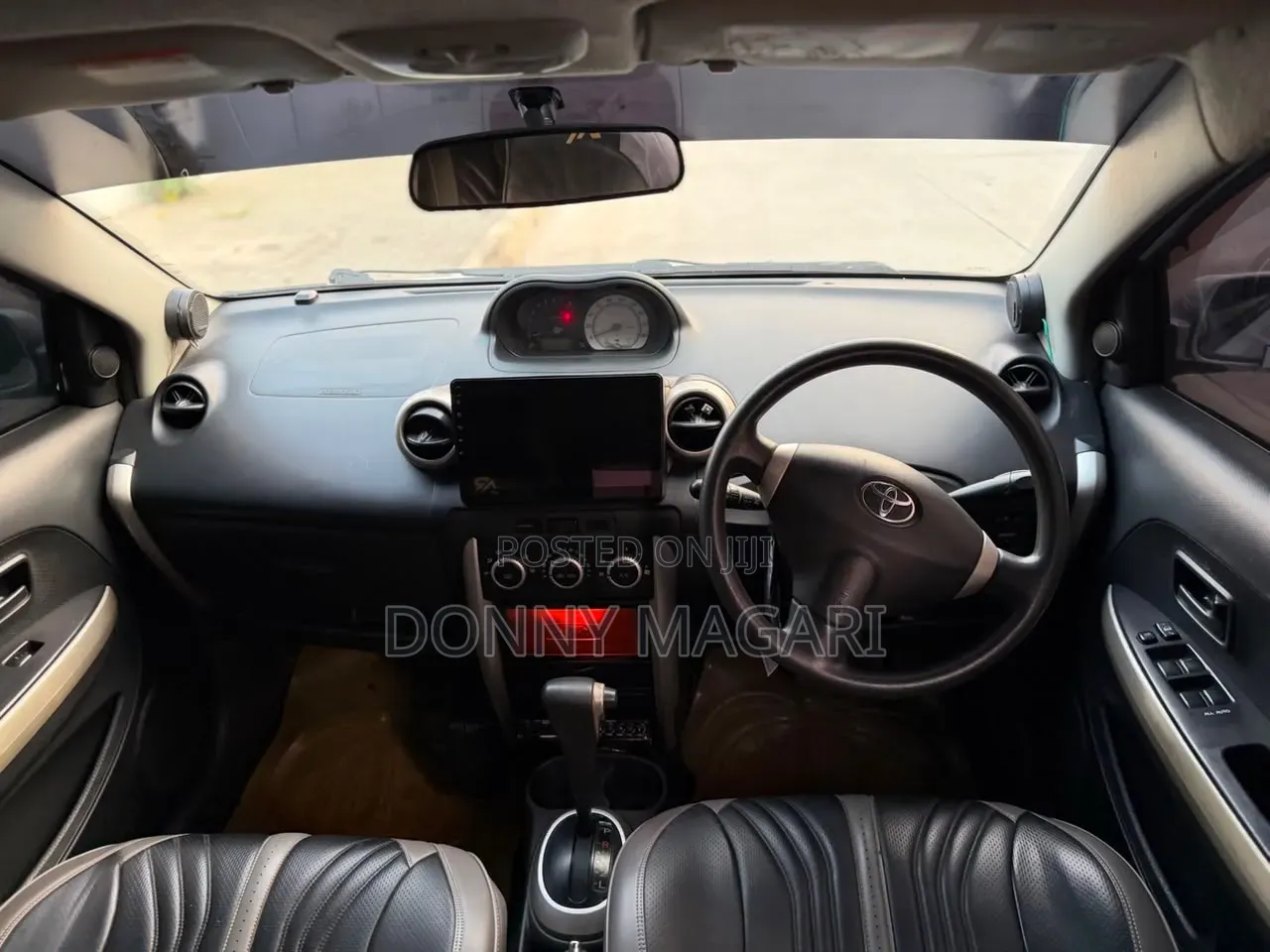 Toyota IST 2003 Silver