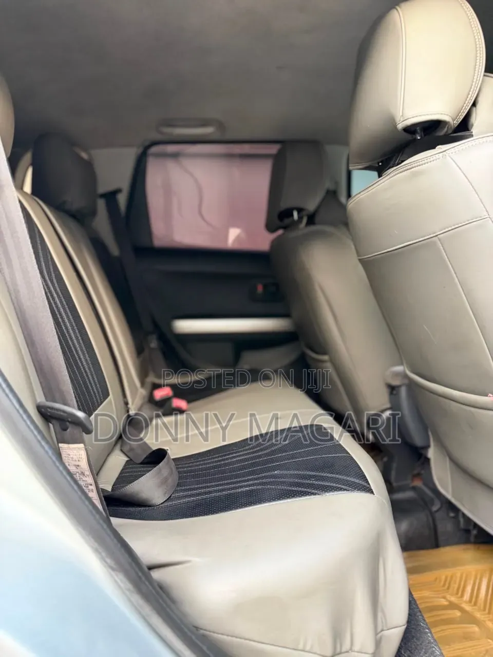 Toyota IST 2003 Silver