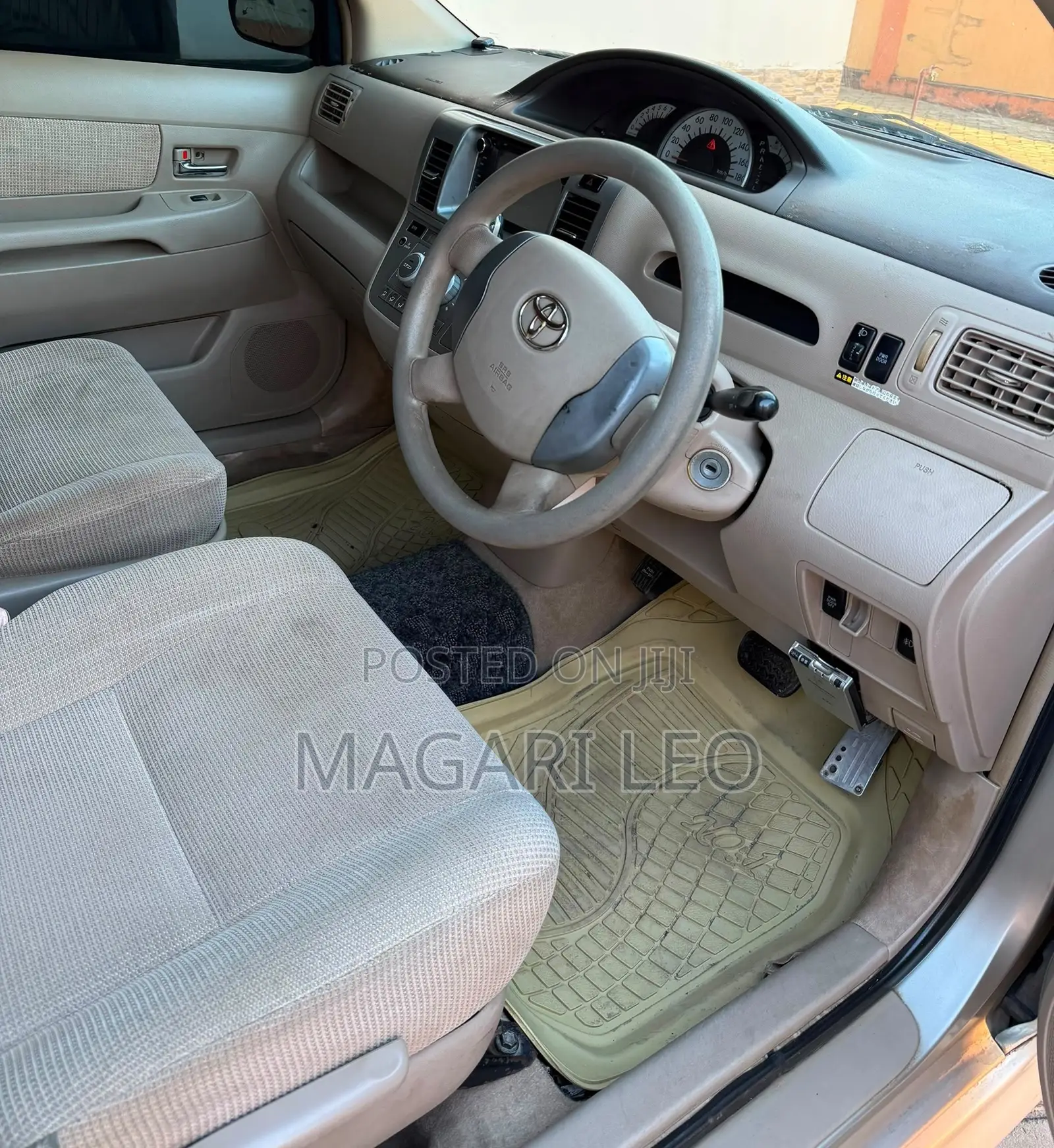 Toyota Raum 1.5 FWD 2005 Beige