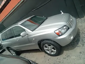 Toyota Kluger 2001 Silver