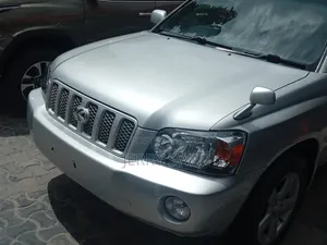 Toyota Kluger 2001 Silver