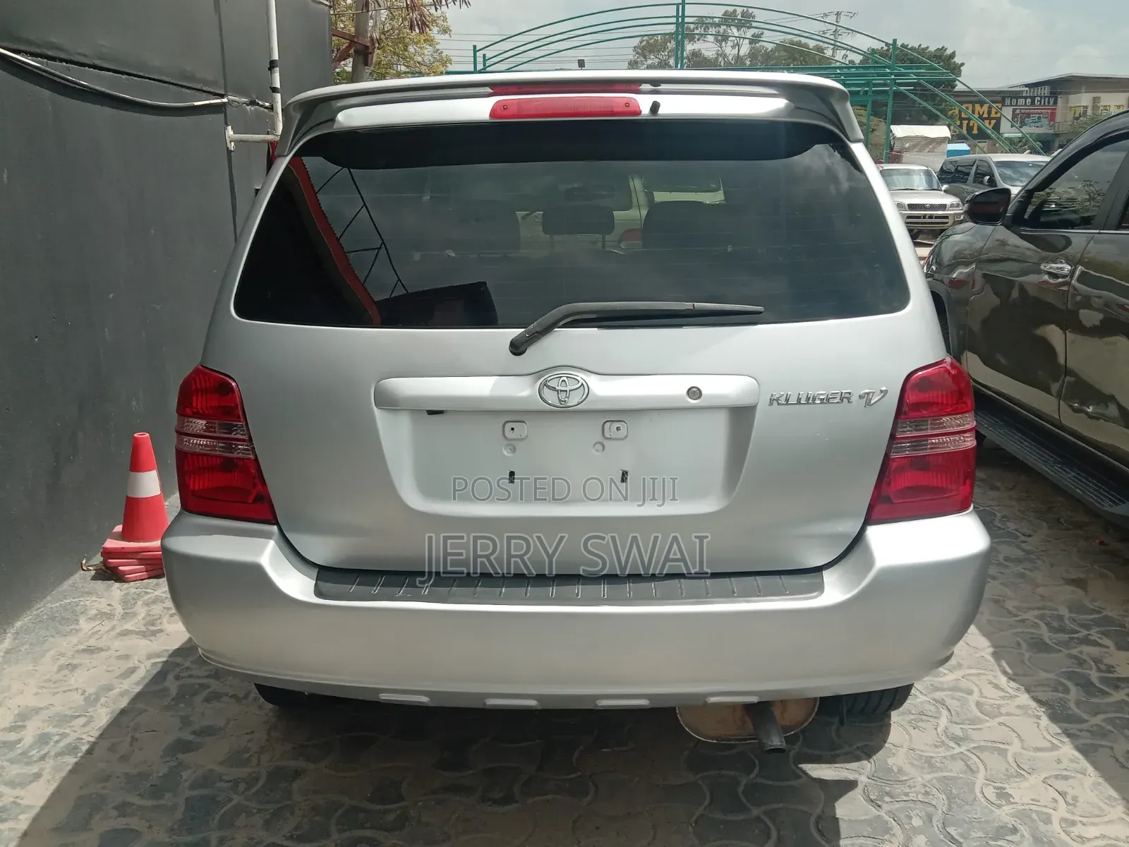 Toyota Kluger 2001 Silver