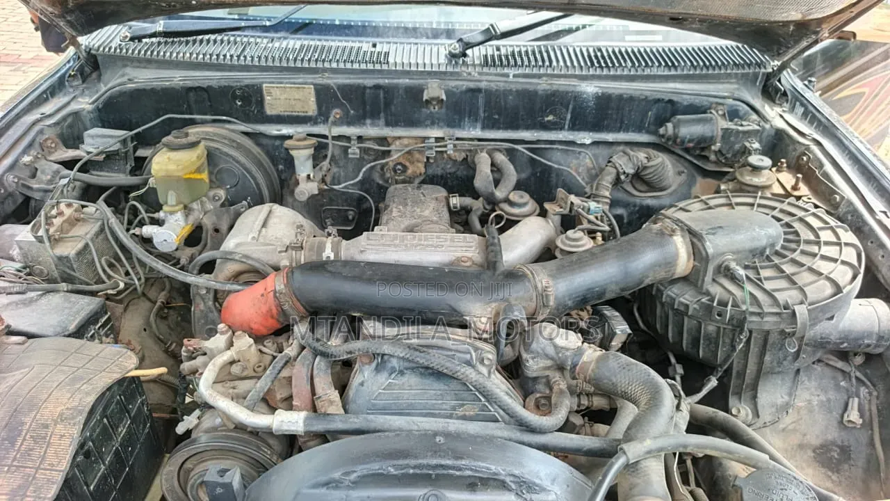 Toyota Hilux 1997 Black